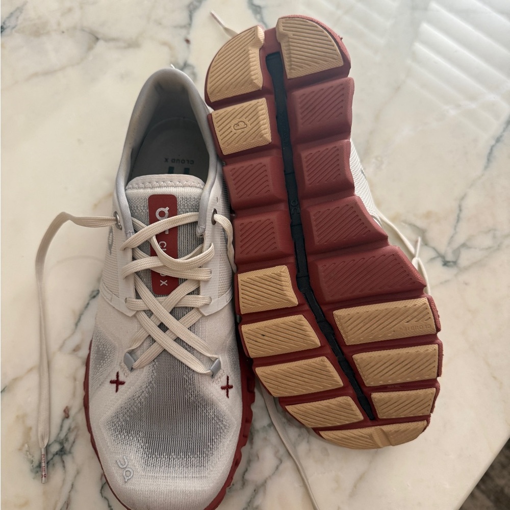 On Running Women's Athletic Shoes in White and Burgundy